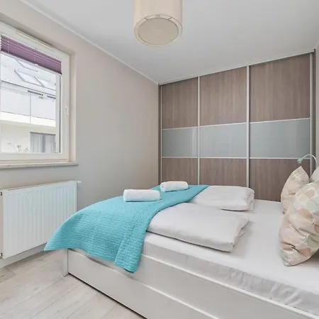 Elegant 1 Bedroom With Balcony In By Renters